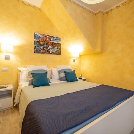 Quirino'S House Apartment Taormina Bagian luar foto