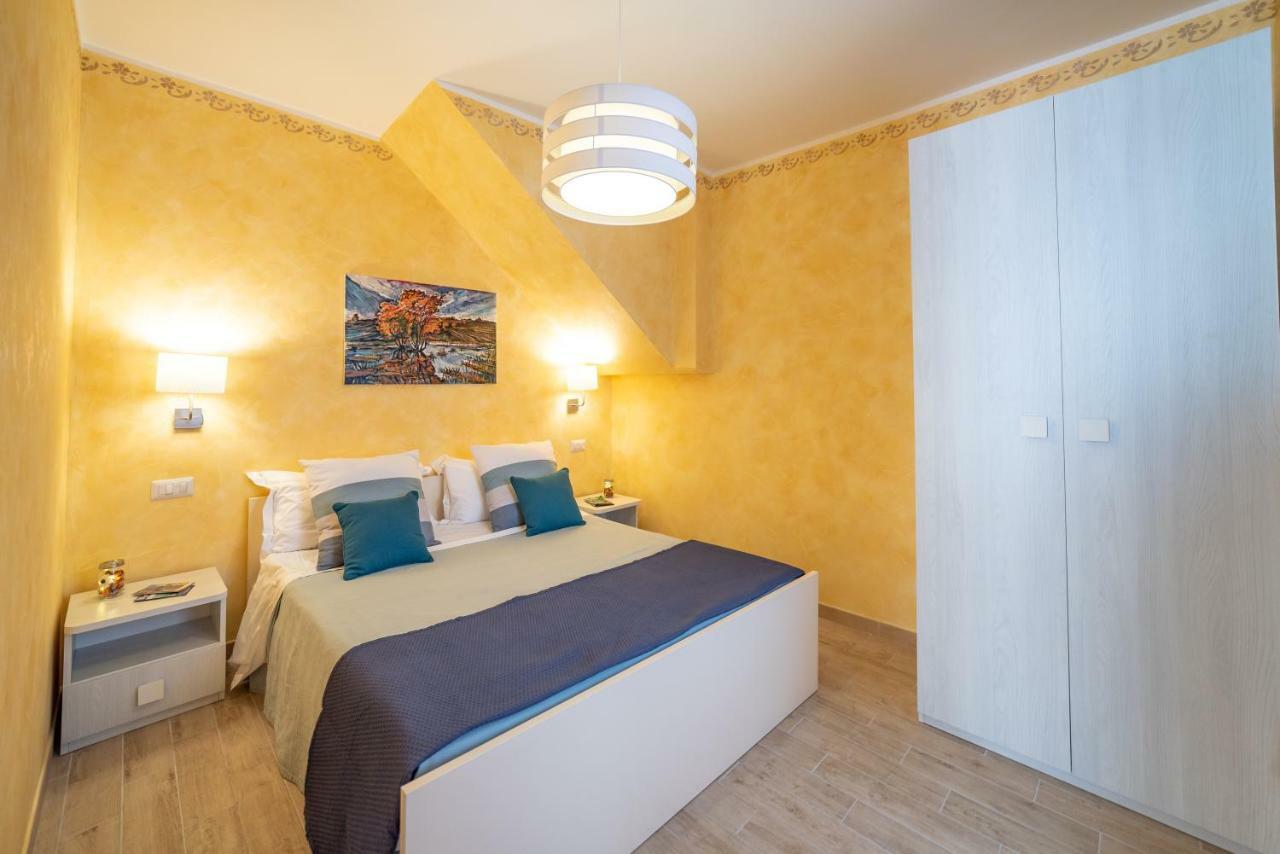 Quirino'S House Apartment Taormina Bagian luar foto